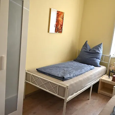 Geraeumiges & Helles Nahe Leipzig Apartamento *
